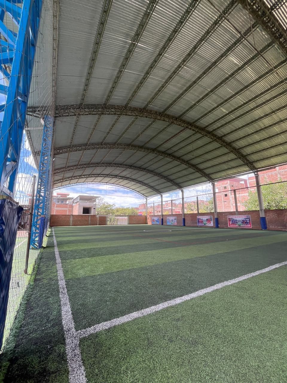 Campo Sintético El Mundialito — cancha techada
